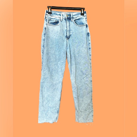Hollister Mom jeans size 3R - Picture 1 of 1